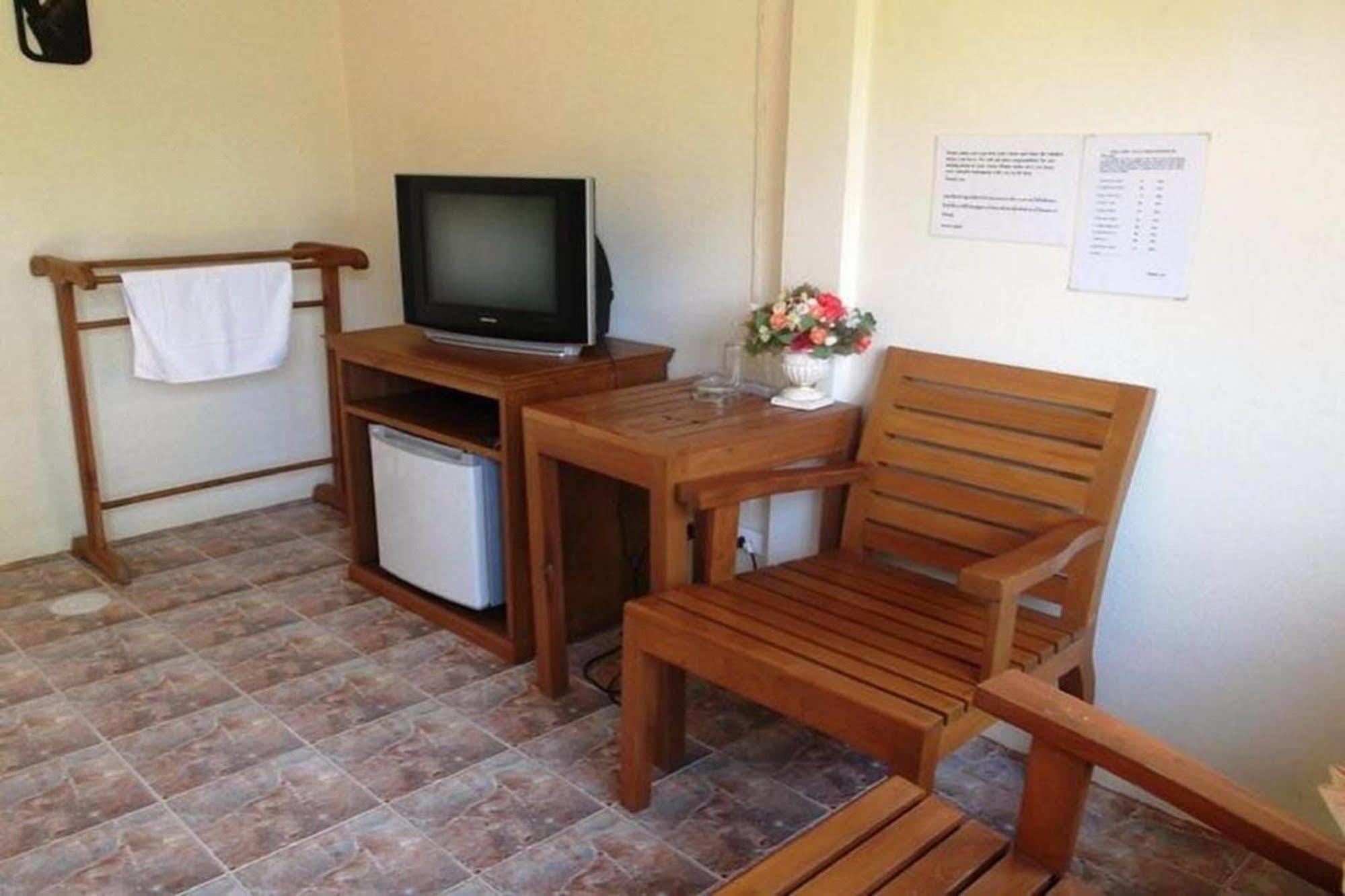 Saver Guesthouse Chaweng Beach Buitenkant foto