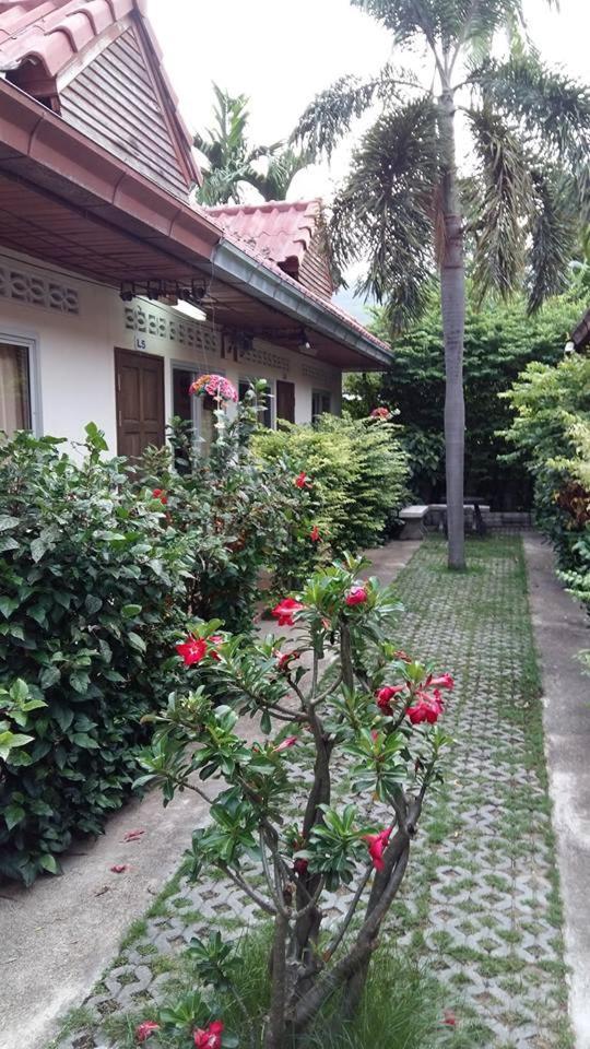 Saver Guesthouse Chaweng Beach Buitenkant foto